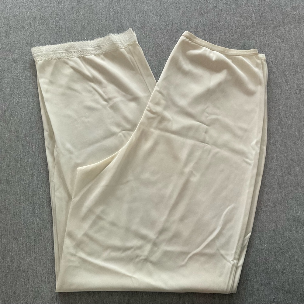 VTG Vanity Fair Sz 6 Pettipants Liners